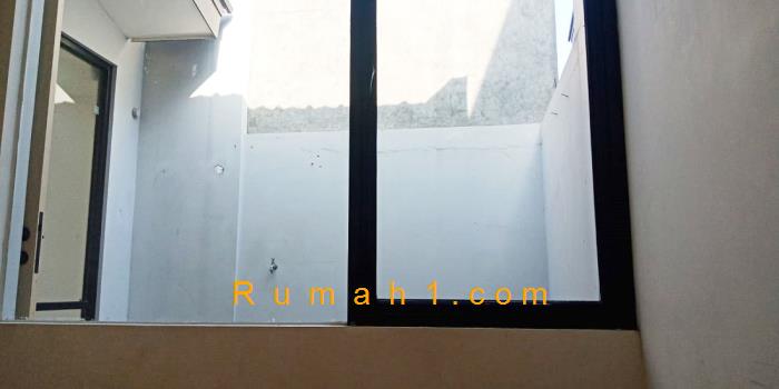 Foto Rumah disewakan di Perumahan Rolling Hills, Rumah Id: 5590