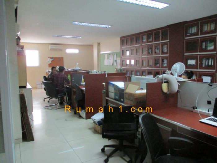 Foto Kantor dijual di Kebayoran Lama Selatan, Kebayoran Lama, Kantor Id: 5865