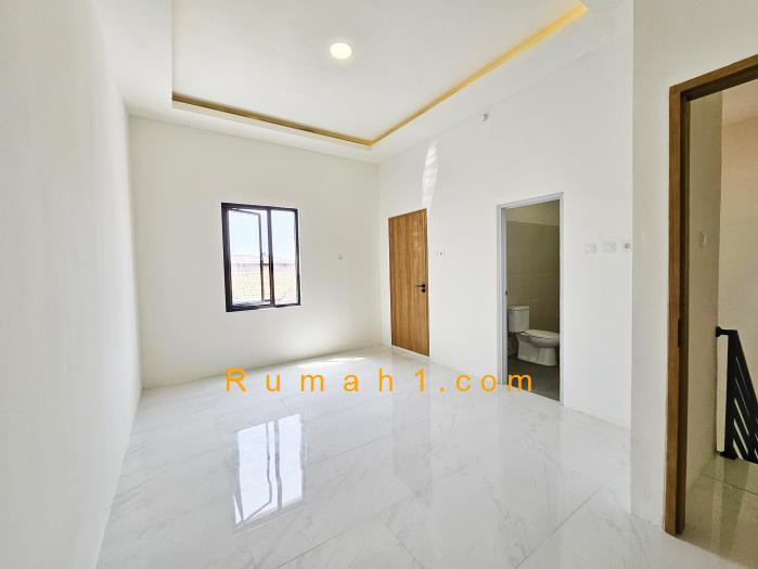 Foto Rumah dijual di Harapan Indah Bekasi, Rumah Id: 7027