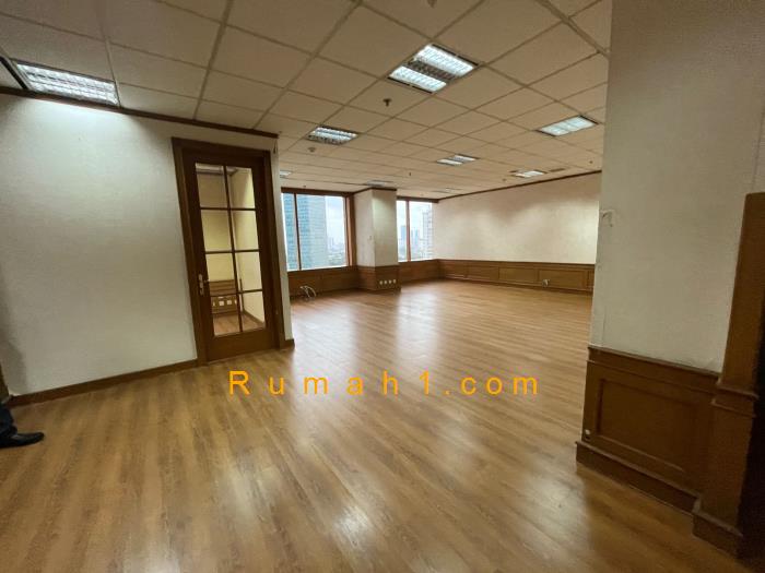 Foto Kantor disewakan di Menara Sudirman, Kantor Id: 7889