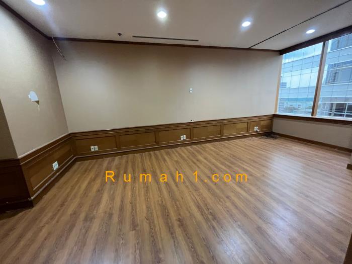 Foto Kantor disewakan di Menara Sudirman, Kantor Id: 7889
