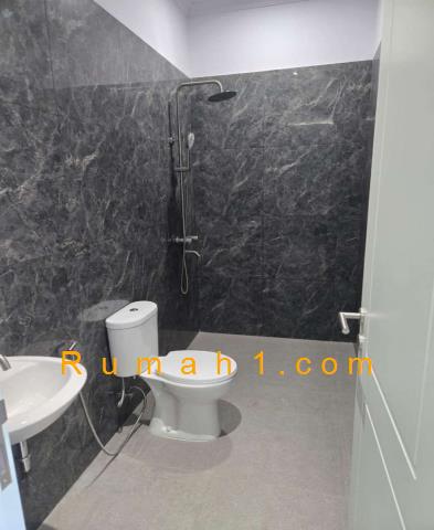 Foto Rumah dijual di Meruya Utara, Kembangan, Rumah Id: 7950