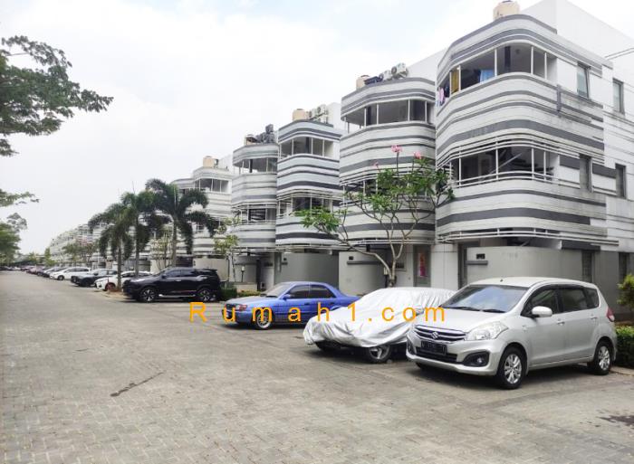 Foto Rumah dijual di ANARTA VANYA PARK, Rumah Id: 8173
