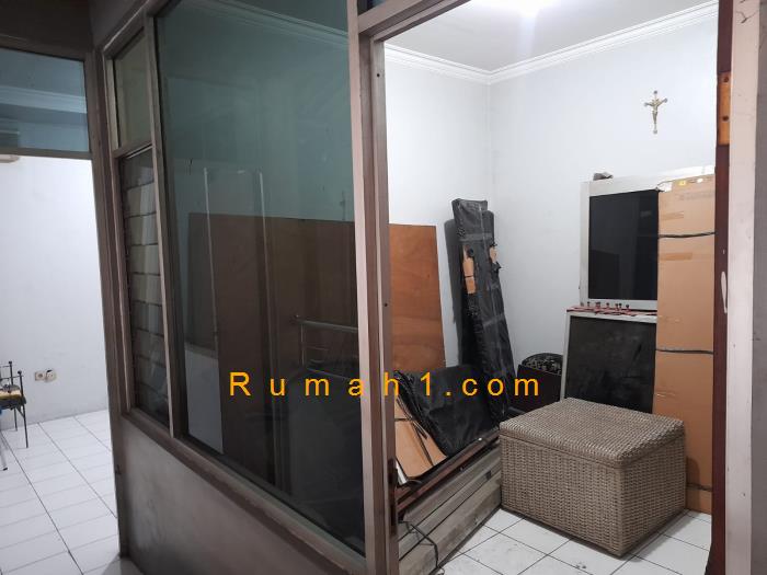 Foto Ruko dijual di Kletek, Taman, Ruko Id: 8295