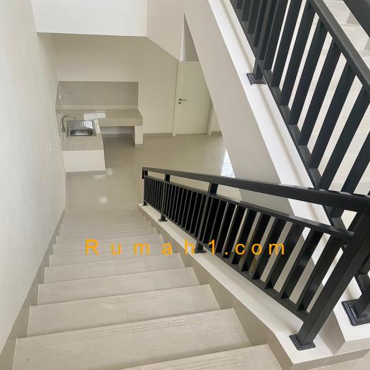 Foto Rumah dijual di Podomoro Park Cluster Anapuri, Rumah Id: 8398