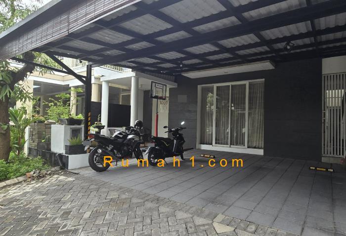 Foto Rumah dijual di Royal Residence Lakar Santri, Rumah Id: 8413