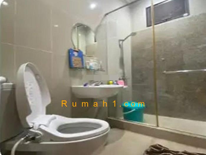 Foto Rumah dijual di Cisalak Pasar, Cimanggis, Rumah Id: 8426