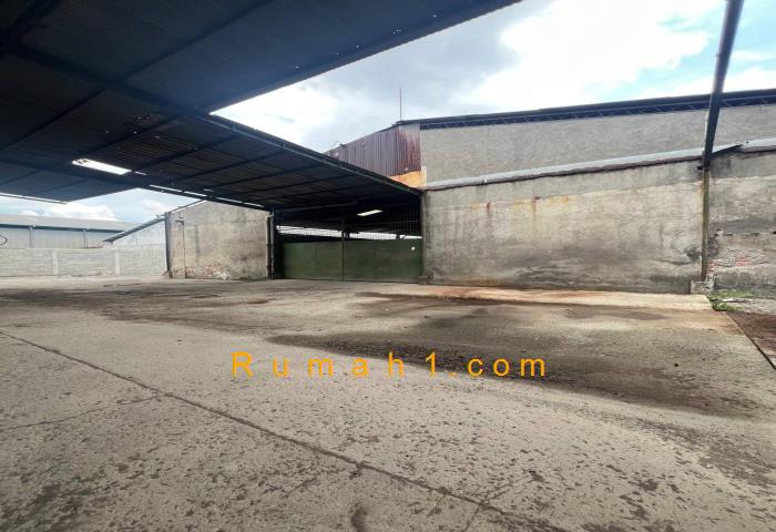 Foto Gudang dijual di Balong Sari, Tandes, Gudang Id: 8459