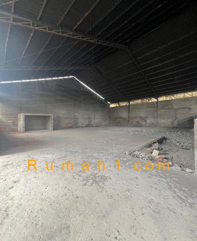 Foto Gudang dijual di Balong Sari, Tandes, Gudang Id: 8459