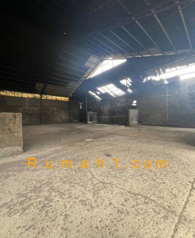Foto Gudang dijual di Balong Sari, Tandes, Gudang Id: 8459