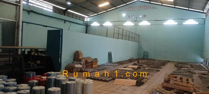 Foto Pabrik dijual di Baureno, Baureno, Pabrik Id: 8498