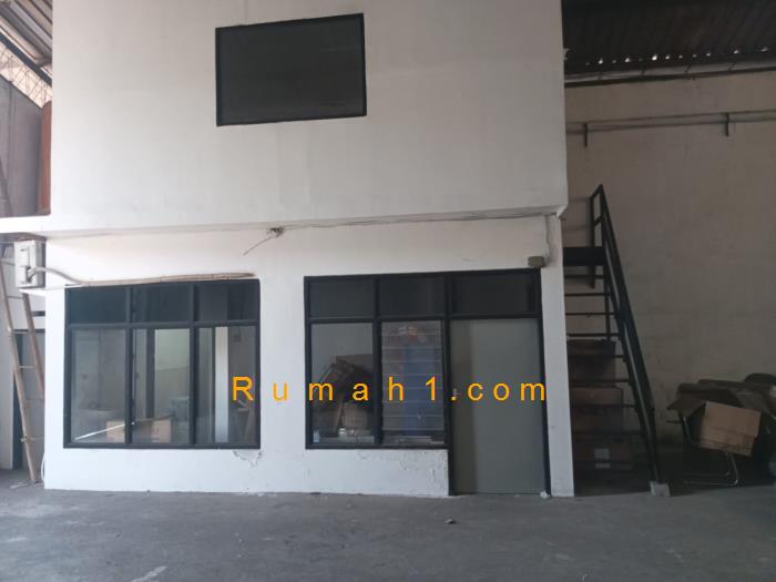 Foto Gudang dijual di Pergudangan Margomulyo Permai, Gudang Id: 8562