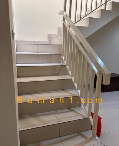 Foto Rumah dijual di Meruya Utara, Kembangan, Rumah Id: 8571