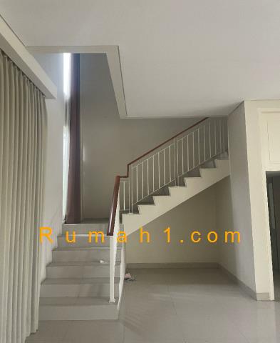 Foto Rumah dijual di Santiago Rosa Pakuwon city, Rumah Id: 8605