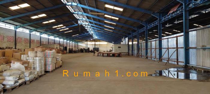 Foto Pabrik dijual di Leces, Leces, Pabrik Id: 8672