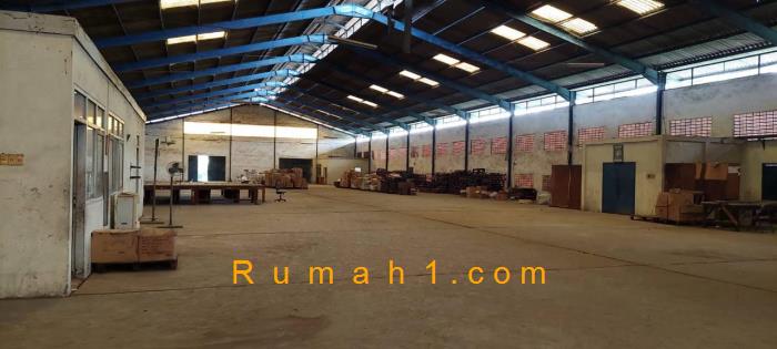 Foto Pabrik dijual di Leces, Leces, Pabrik Id: 8672