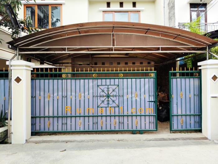 Foto Rumah dijual di Komplek Idi Adiadimadja, Rumah Id: 8797