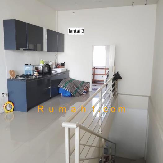 Foto Ruko dijual di Sonokwijenan, Sukomanunggal, Ruko Id: 8829