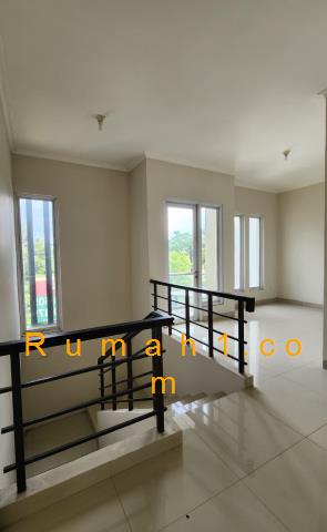 Foto Rumah disewakan di San Lorenzo Gading Serpong, Rumah Id: 8956