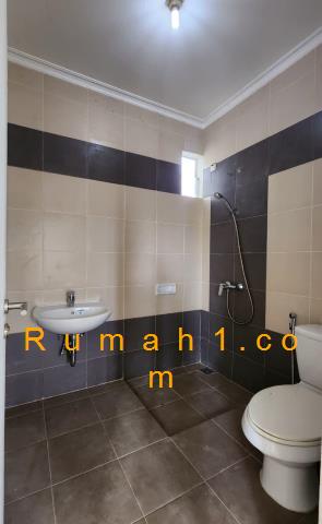 Foto Rumah disewakan di San Lorenzo Gading Serpong, Rumah Id: 8956